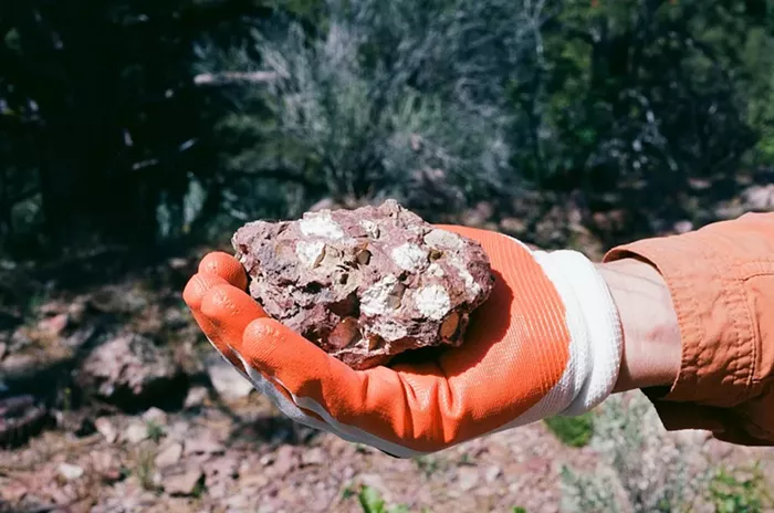How to Find a Rainbow of Rocks in Oregon and Washington